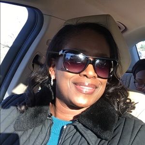 Meet your Posher, Paula